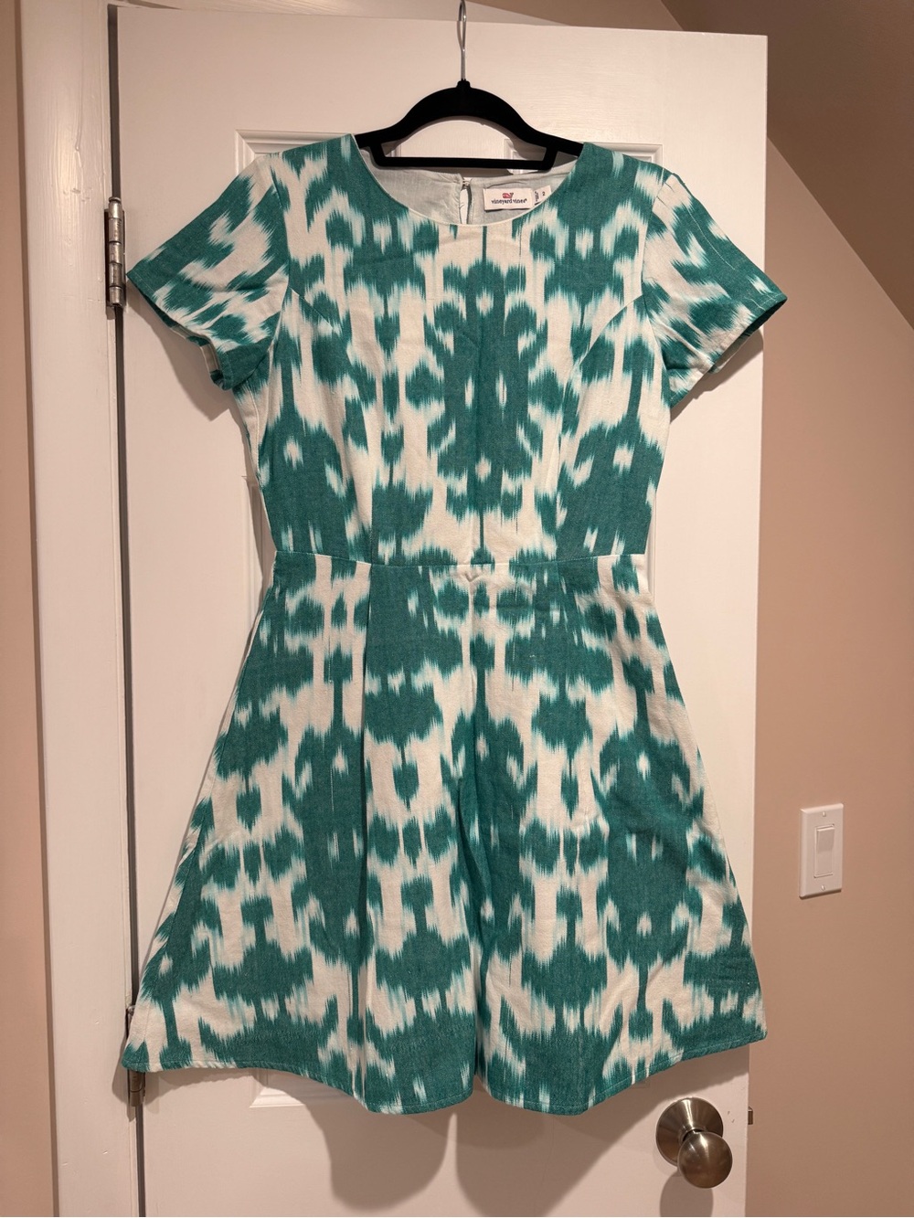 Women’s vineyard vines Teal & White Ikat Dress, Size 2
